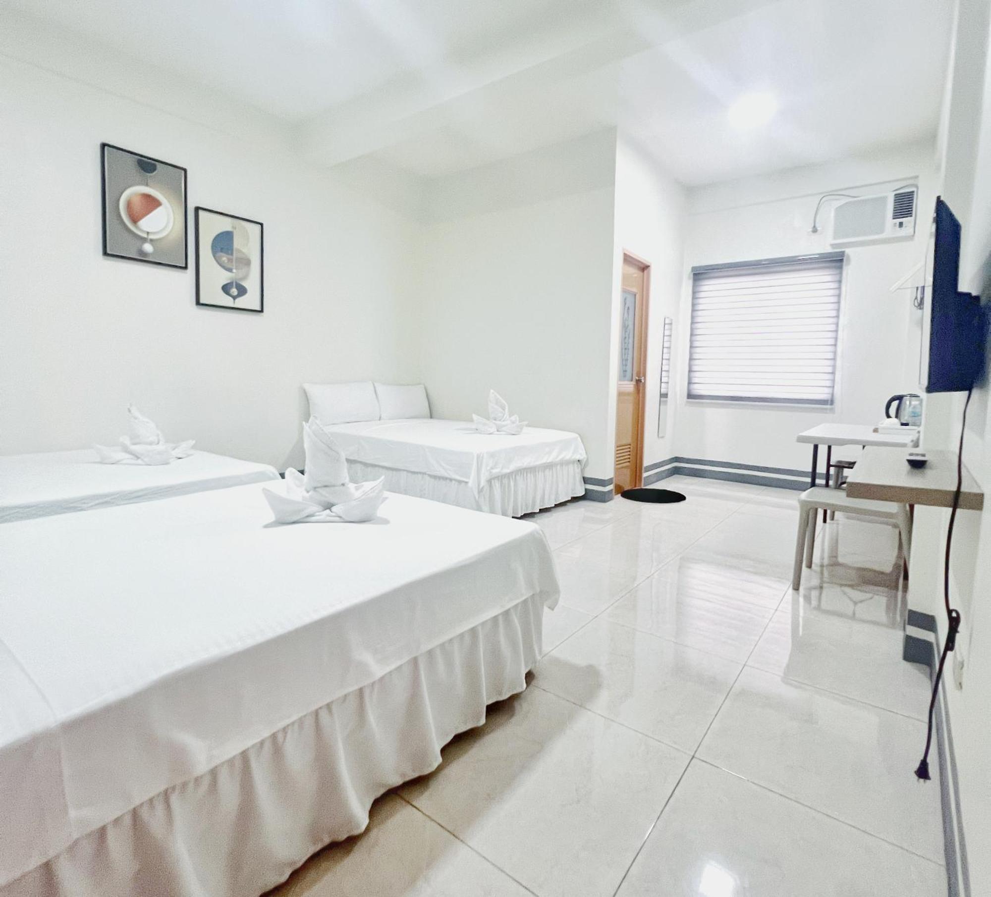 Verra Inn Tagaytay City Exterior foto